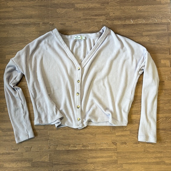 HOLLISTER LIGHT PURPLE BUTTON UP SWEATER SIZE SMALL - Picture 1 of 3